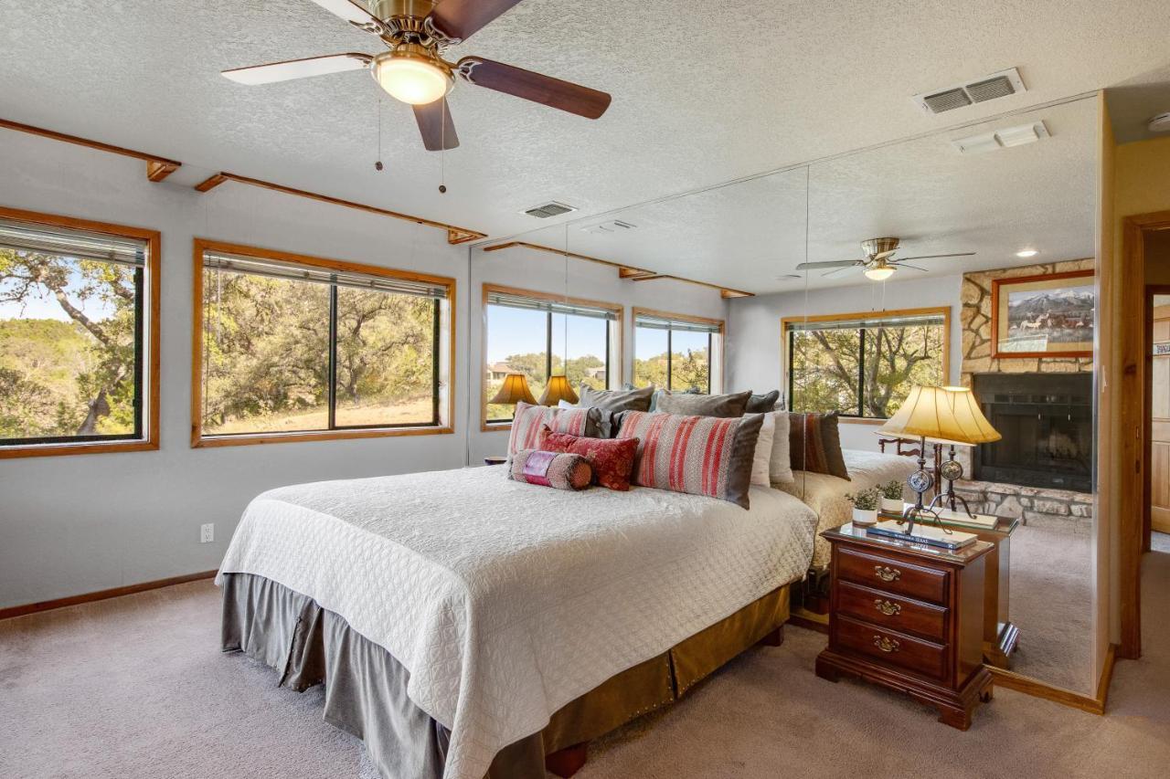 Вилла Spicewood Treehouse Экстерьер фото